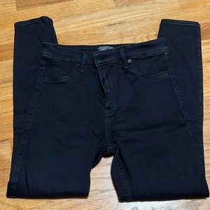 Abercrombie & Fitch black high rise jeggings. Size 29 8 short